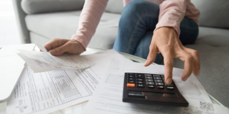 Using a Line of Credit vs. a Personal Loan: Which is Right for You?